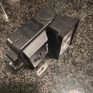 Black’s CB64 Camera Flash